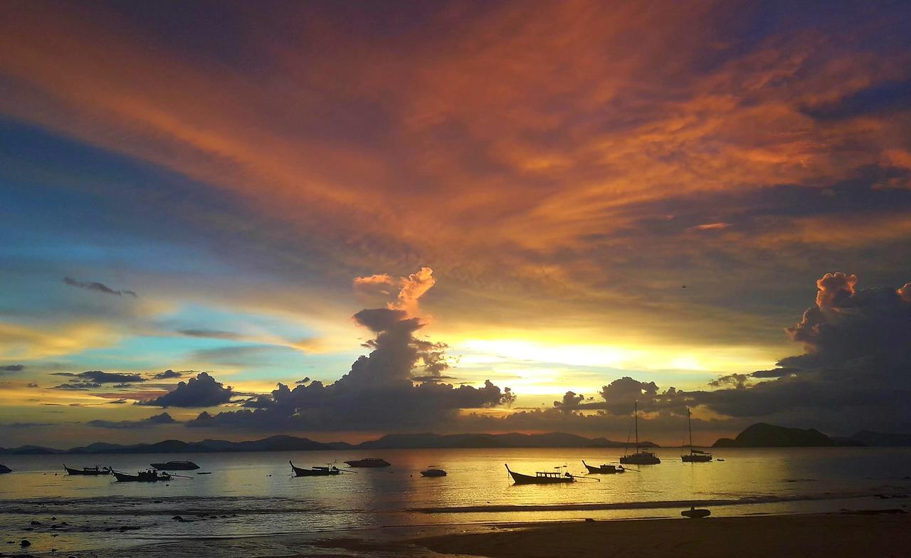 Fiji Palms Phuket Hotel Luaran gambar