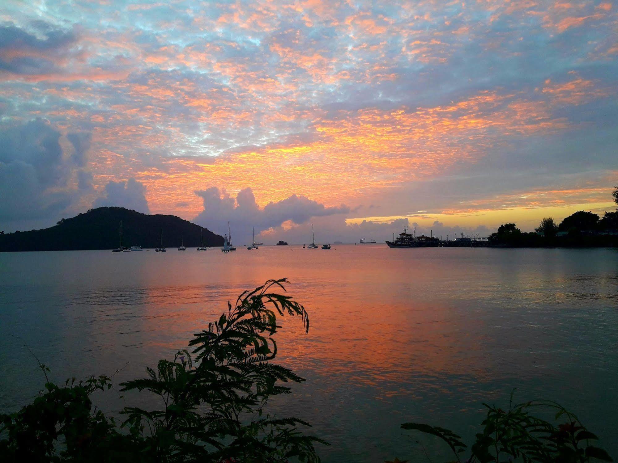 Fiji Palms Phuket Hotel Luaran gambar